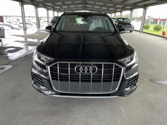2022款奥迪Q7进口现车落地价格50万起