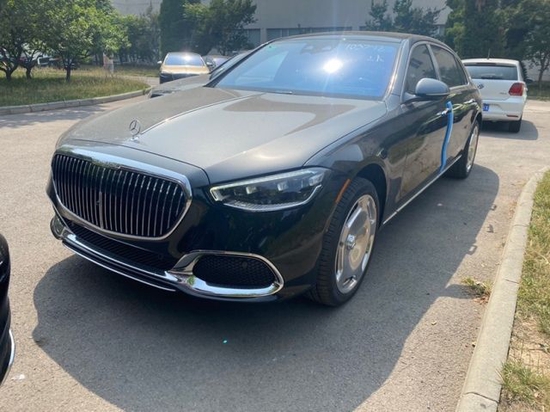 2023款奔驰迈巴赫S580商务豪车给力热销