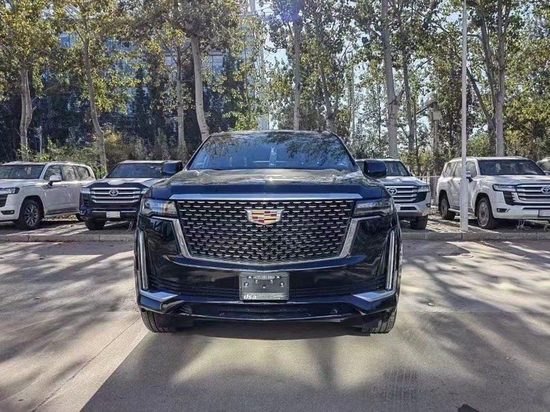 2022款凯迪拉克凯雷德汽油版柴油版上市