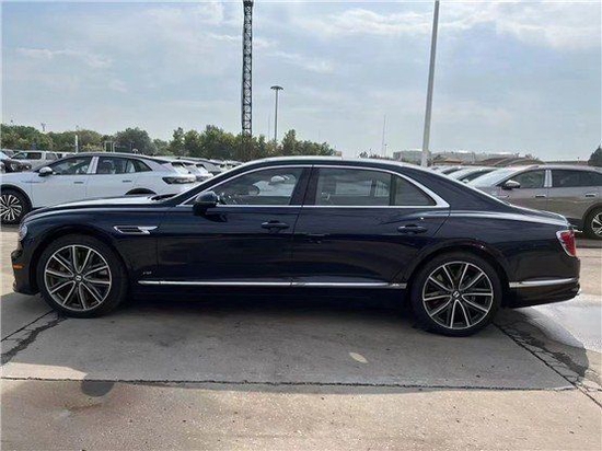 2022款宾利飞驰降价V8汽油版超豪华轿车