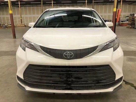 2023款丰田塞纳2.5四驱天津现车出售