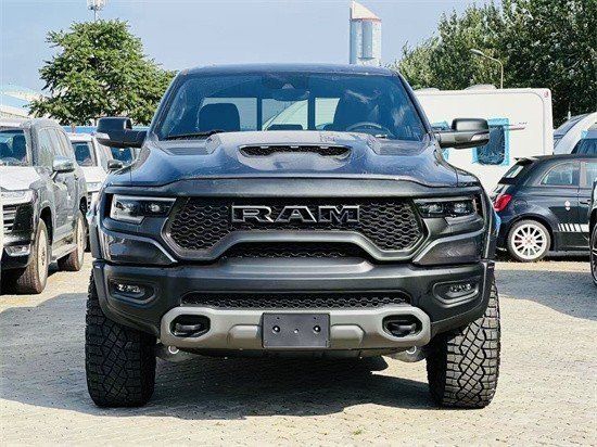 22款道奇霸王龙现车全国可按揭80多万起