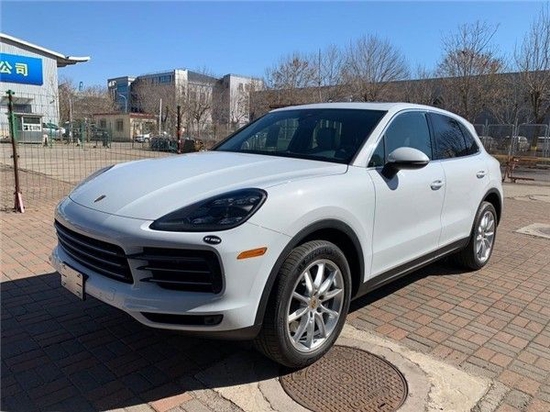 23款全新保时捷卡宴天津港现车最低价格