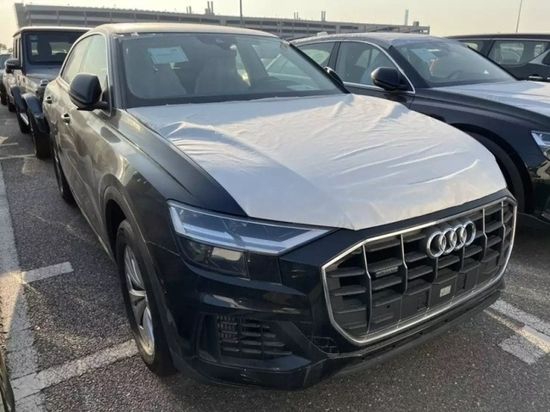 2022款奥迪Q8港口售价暴跌亏钱处理销售