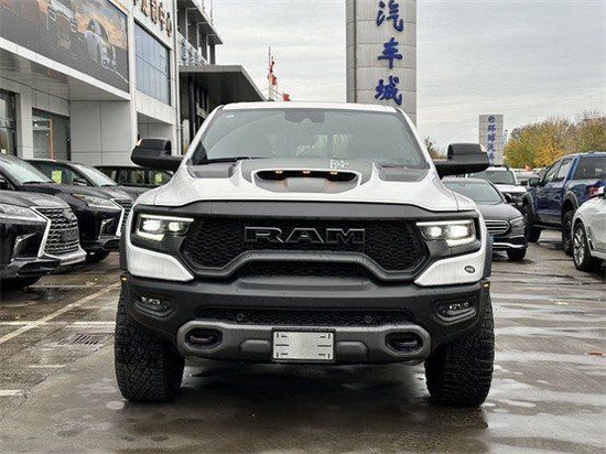 新款进口道奇霸王龙公羊1500现车90余万