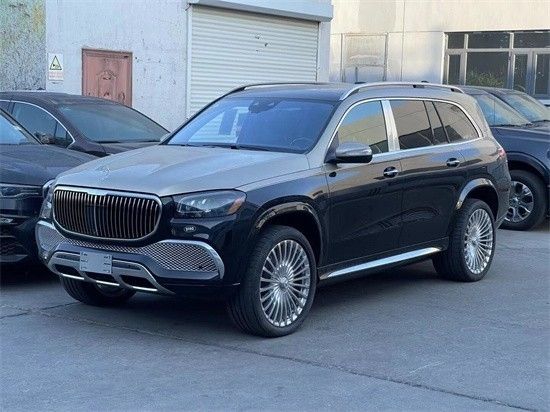 2022款奔驰迈巴赫GLS600 天津现车价格