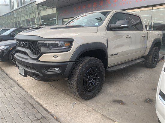 2022款道奇霸王龙皮卡现车大幅降价出售