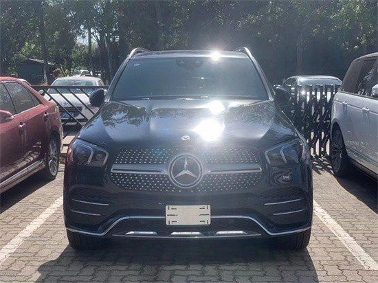 2022款奔驰GLE450特殊颜色低至70万