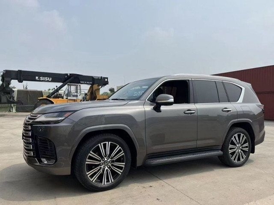 雷克萨斯LX600天津港手续齐现车162万起