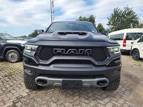 23款道奇公羊霸王龙外观大气价格促销