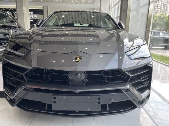 新款兰博基尼Urus战斗灰/黑 特惠出售