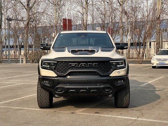 2023款道奇霸王龙二级包现车94万可提