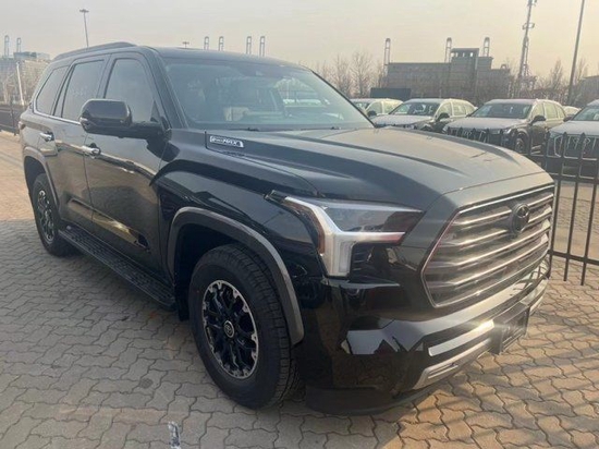 2023款丰田红杉3.5T 限量3台90万提车