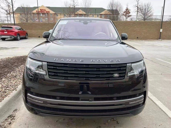 2023款路虎揽胜行政天津港现车五一优惠