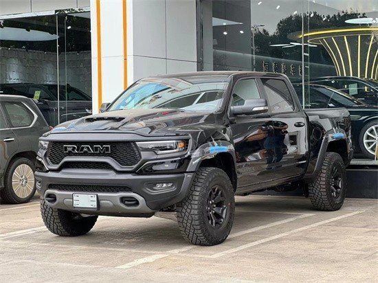 2022款全新道奇霸王龙首付只需35万提车