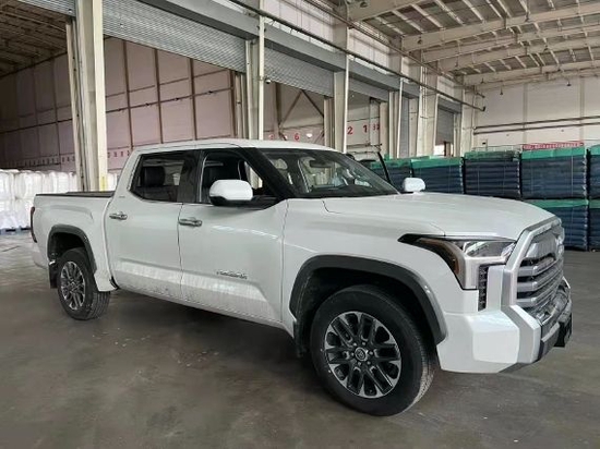 2022款丰田坦途3.5T双涡轮增压V6发动机