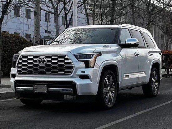 天津保税区进口23款丰田红杉3.5T最低价