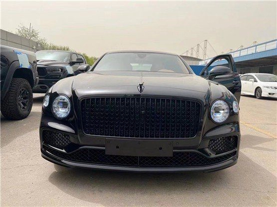 22款宾利飞驰黑武士到店穆勒包极度奢华