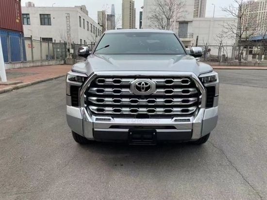 2023款丰田坦途3.5T纯正越野皮卡降万元