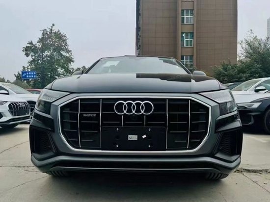 2023款奥迪Q8现车到店 优惠数万可分期