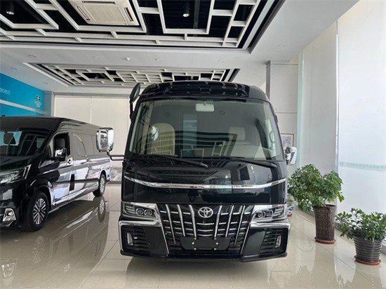 北京考斯特商务车 12座现车报价