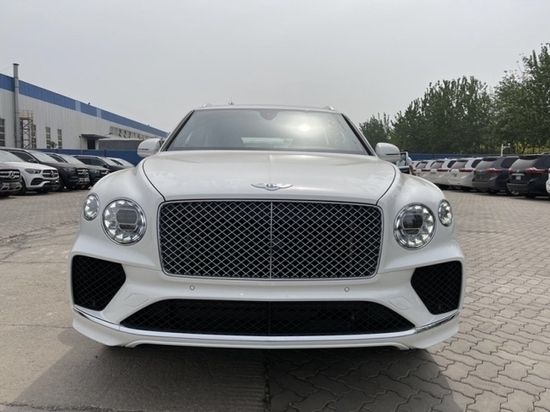 2021款宾利添越豪华SUV现车港口钜惠