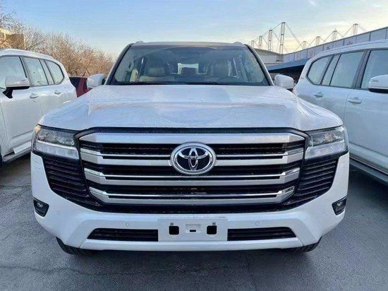 2023款丰田兰德酷路泽LC300 火热预定