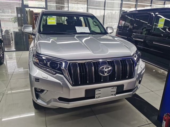 23款丰田普拉多2800柴油本月福利55万起
