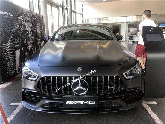 2023款奔驰AMG GT63S追求极致动力输出