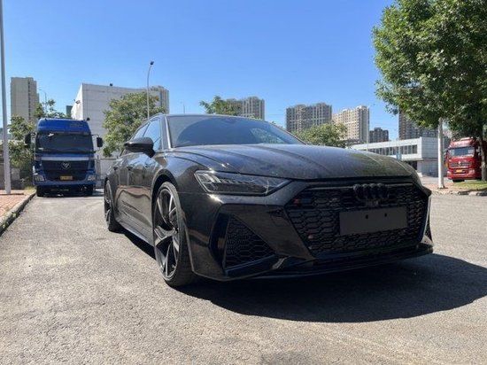 23款奥迪RS6欧规港口价格150余万起出售