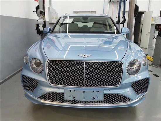 22款宾利添越V8天津港口现车尊享最低价