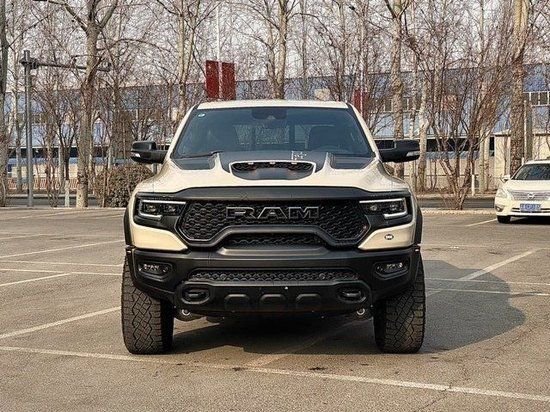 23款全新道奇霸王龙天津港现车按揭优惠