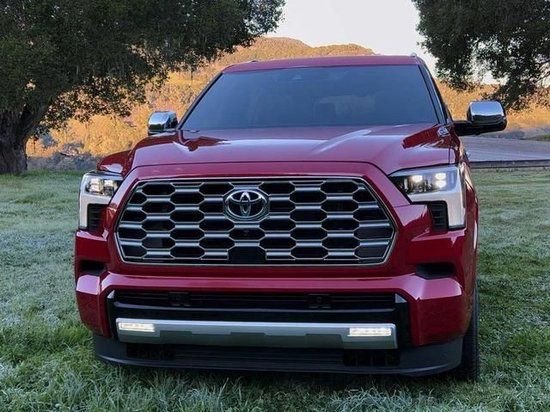 23款丰田红杉3.5T铂金版现车最低108万