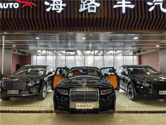 首发限量22款宾利添越V8现车275万