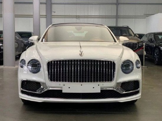 22款平行进口宾利飞驰4.0TV8双增压动力