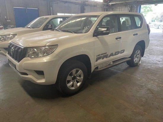 23款丰田霸道2700中东版国六标准港口车