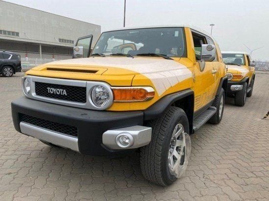 2023款丰田FJ酷路泽八气越野现车特惠价