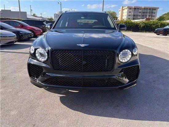 22款宾利添越4.0T现车配置 优惠促销