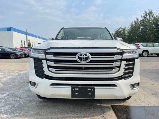 2022款丰田酷路泽4000 81万起火热在售