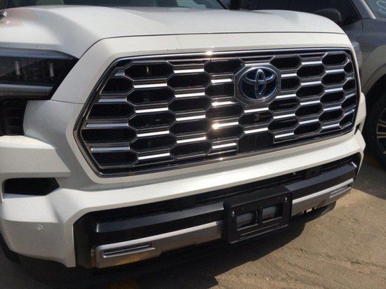 23款美规版丰田红杉顶点版全国落户分期