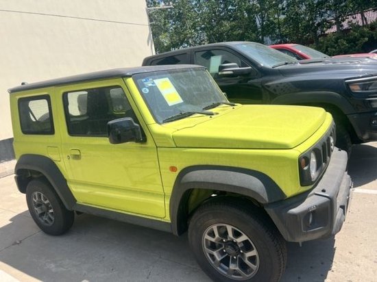 22款墨版铃木吉姆尼手动版优惠 19万起