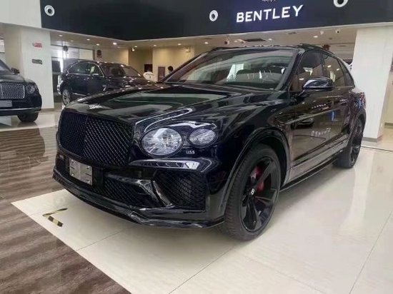 2022款宾利添越3.0T混动 港口优惠送礼