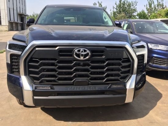 2023款丰田坦途3.5T油电混动皮卡50余万