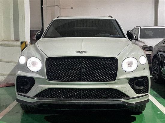 23款宾利添越雅度版 专属豪驾最新价格