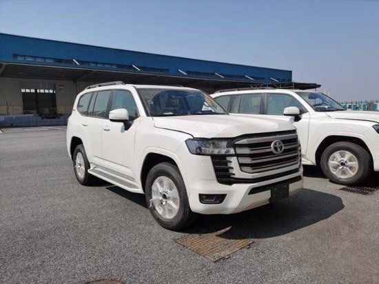 2022款丰田酷路泽LC300 3.5T现车来啦