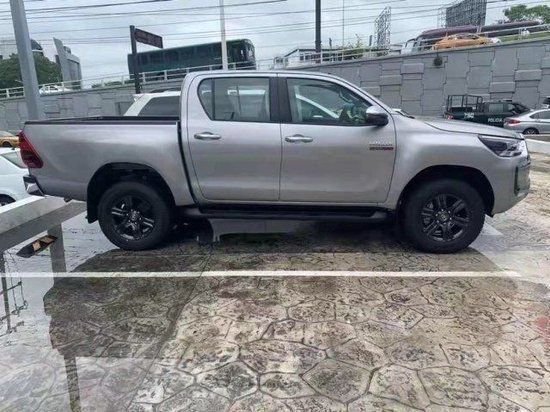 23款丰田海拉克斯柴油皮卡现车38万起售