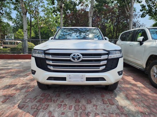 2023款丰田酷路泽4.0港口最低77万可分期