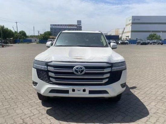 2023款丰田酷路泽4000现车畅销钜惠全国