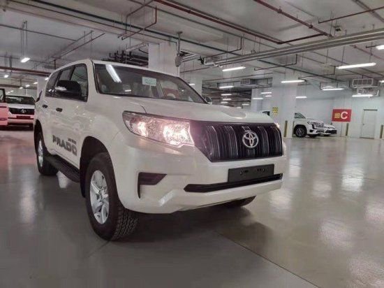 2022款丰田霸道2700现车来袭40多万起