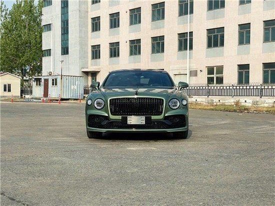 2022款宾利飞驰 高端绅士座驾240万起